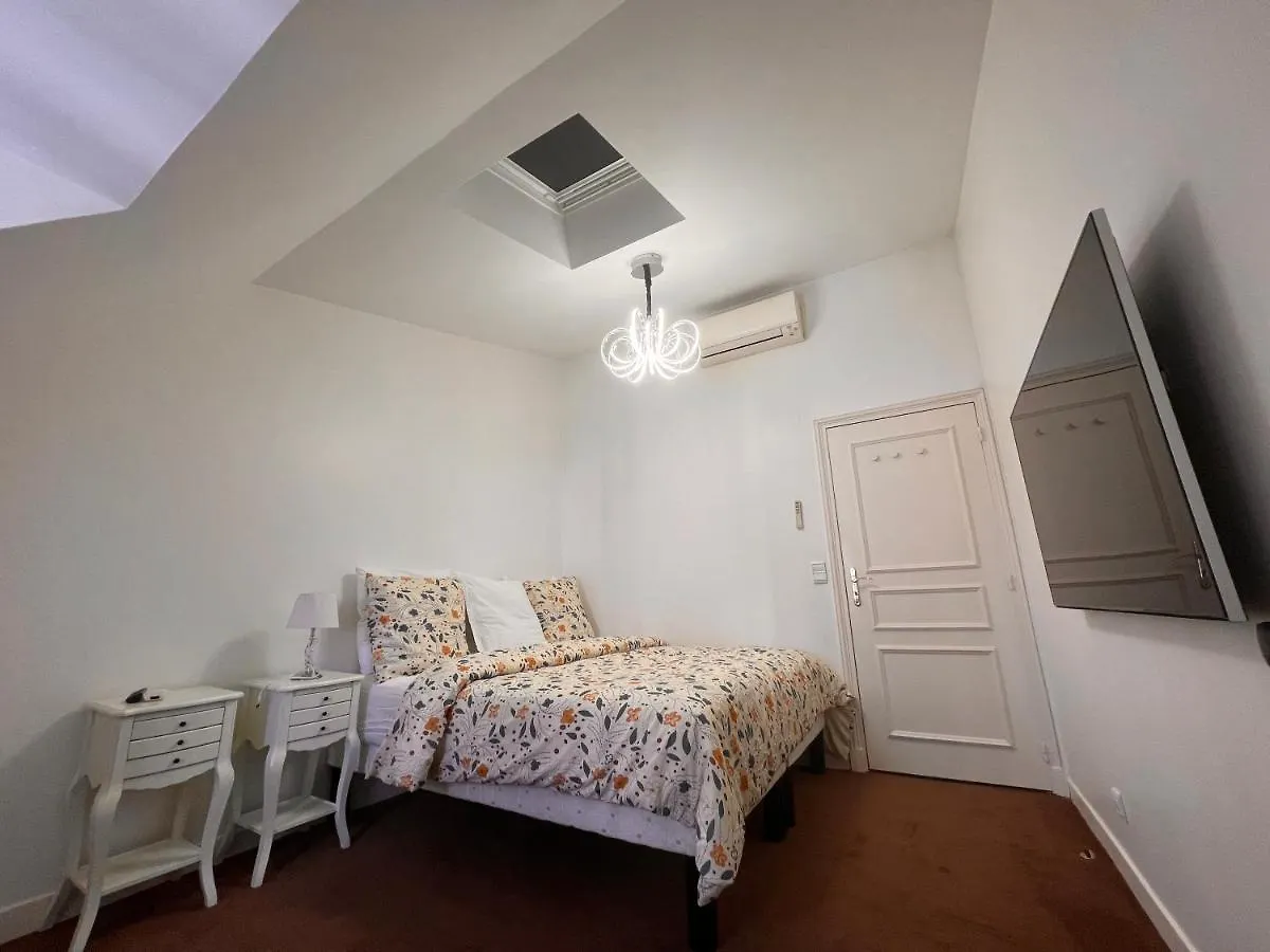 Appartement Champs-Elysees - Hala Paris