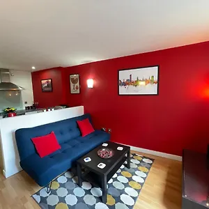 https://modern-1-bedroom-apartment-in-city-centre.yorkshirehotels.net