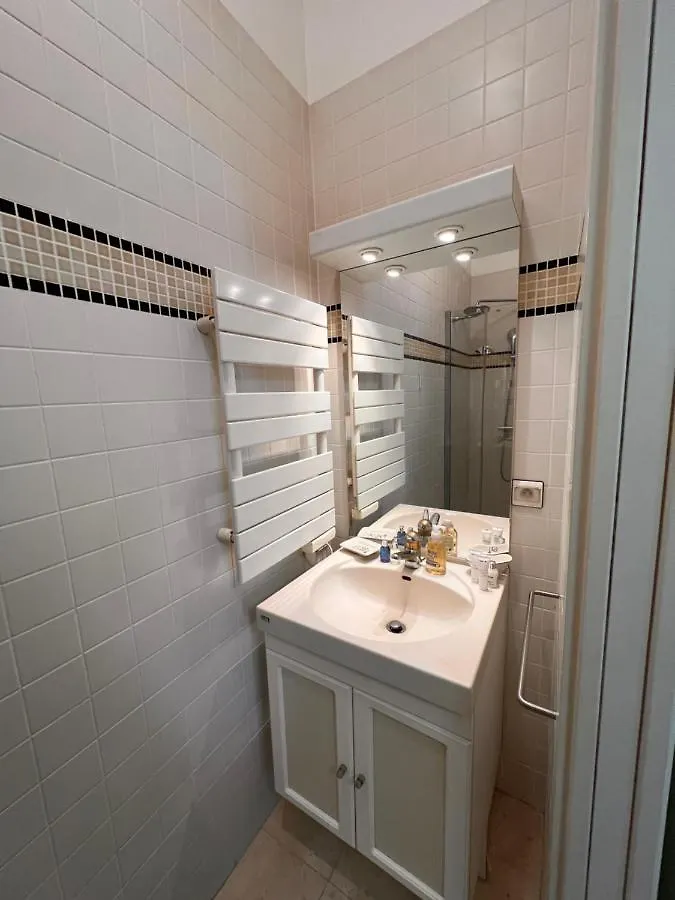 Appartement Champs-Elysees - Hala Paris