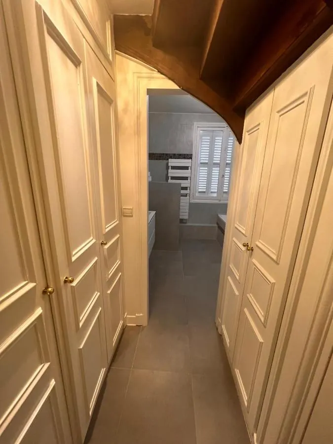 Appartement Champs-Elysees - Hala Paris